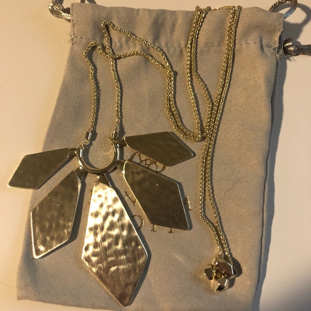 Mari Kendra Scott Necklace